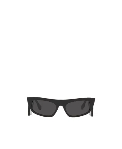 Burberry Logo Sunglasses In Black