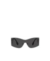 Burberry Logo Sunglasses In Black