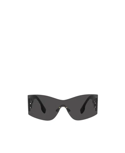 Burberry Logo Sunglasses In Black