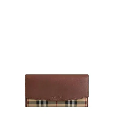Burberry Logo Wallet In Red
