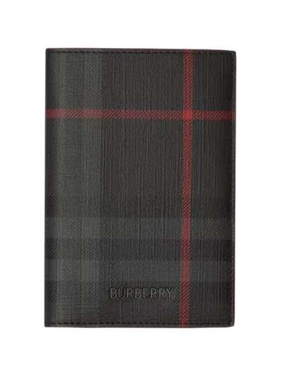 Burberry Logo-detail Passport Holder In Black
