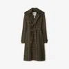 Burberry Vintage Effect Checked Trench Coat With Belt In Tor
