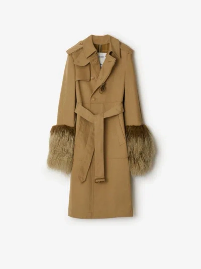 Burberry Shearling-trimmed Trench Coat In Mountain