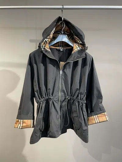 Burberry Long-sleeved Casual Jacket In Black