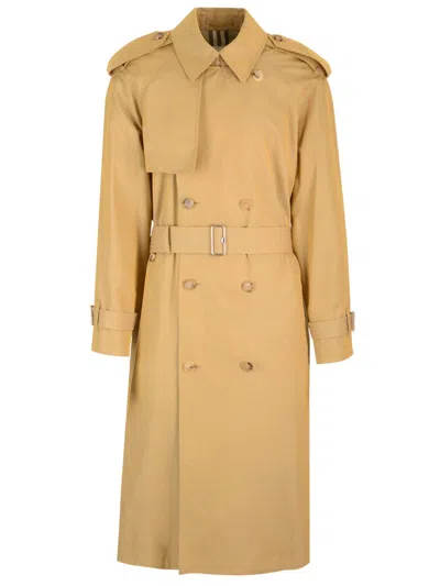 Burberry Heritage Kensington Trench Coat In Yellow