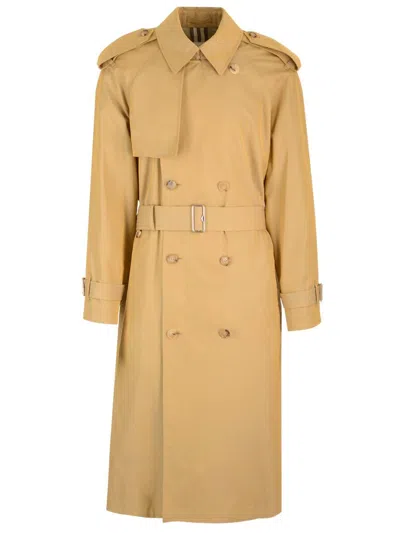 Burberry Heritage Kensington Trench Coat In Yellow
