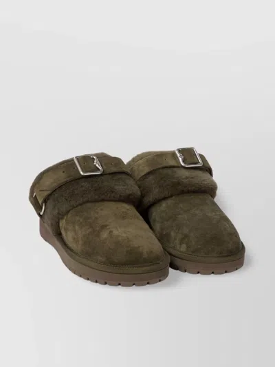 BURBERRY LOW BUCKLE ROUND TOE RUBBER SOLE LOAFERS