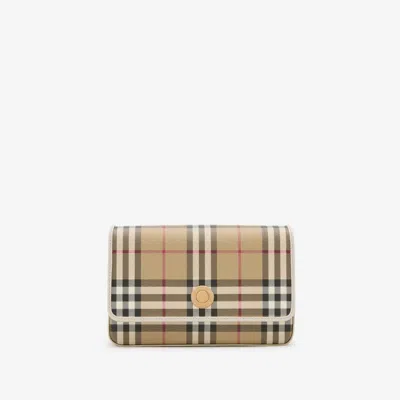 Burberry Ls Hampshire Dfc In Nude