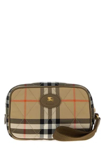 Burberry Ls Horseshoe Pouch S21 In Brown