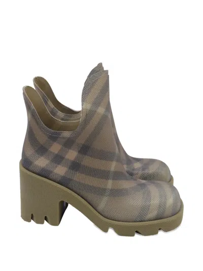Pre-owned Burberry Marsh  Check Boots In Neutral