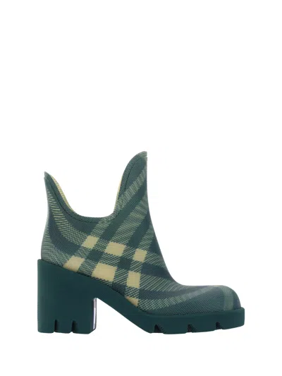 Burberry Marsh Checked Rubber Boots In Green,beige