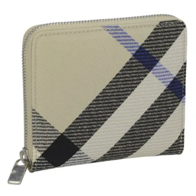 Pre-owned Burberry Men's Bi-fold 8087322 Lichen Zip Wallet Md Newarticle In Beige
