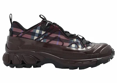 Pre-owned Burberry Men's  Arthur Sneakers In Dark/red