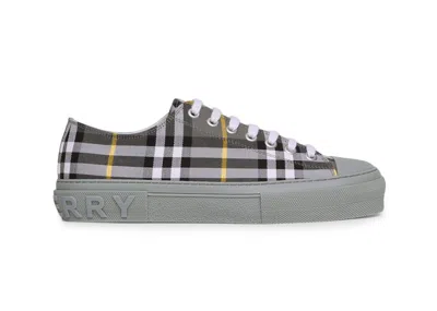 Pre-owned Burberry Men's  Check Cotton Sneakers In Grey