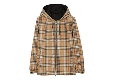 Pre-owned Burberry Men's  Check Reversible Hooded Jacket In Archive Beige