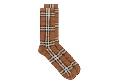 Pre-owned Burberry Men's  Cotton Cashmere Check Socks In Birch Brown
