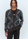 Burberry Checked V-neck Buttoned Cardigan In Gray
