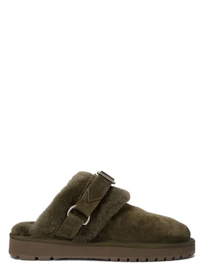 BURBERRY MEN'S "CHUBBY LOW" SLIPPERS