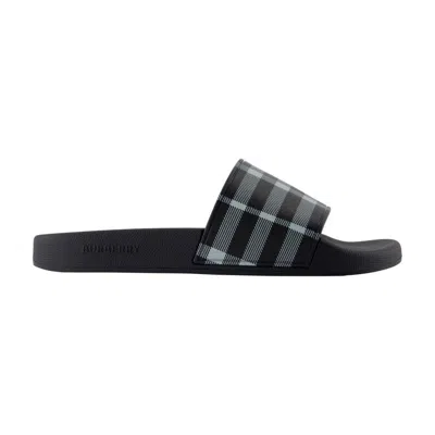 Burberry Mf Furley M Check Sandals In Black