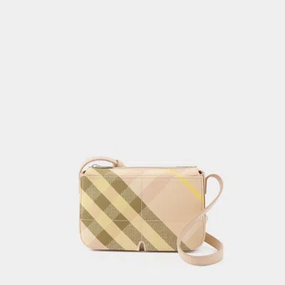 Burberry Sleek Leather Handbag For Outings In Pink