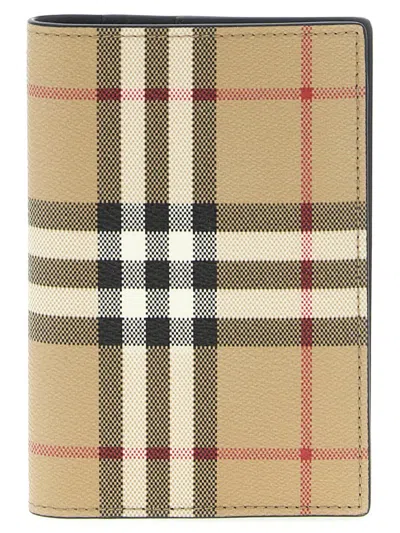BURBERRY BURBERRY 'MS' PASSPORT HOLDER