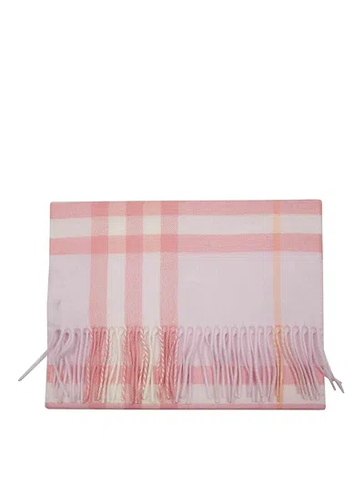 Burberry Mu Giant Chk Cs Sc In Multi