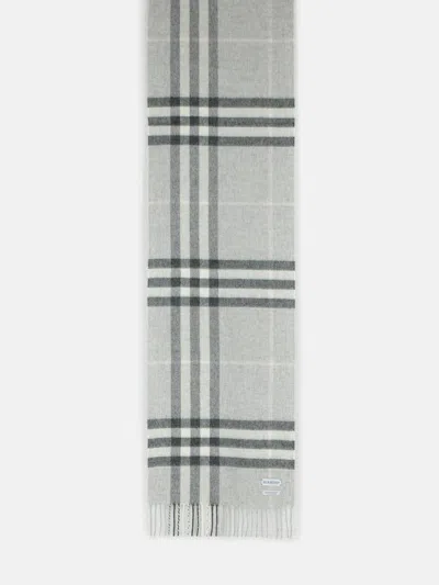 Burberry 'mu Giant' Grey Cashmere Scarf In Gray