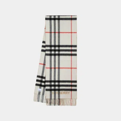 Burberry Giant 2-tone Scarf In Cream