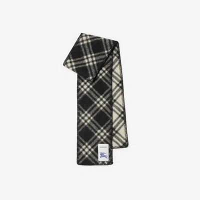 Burberry Narrow Check Wool Scarf In Black
