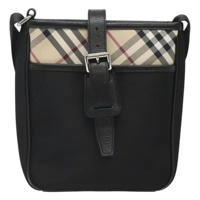 Pre-owned Burberry Nova Check Black Nylon Shoulder Bag ()