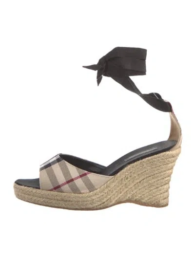 Pre-owned Burberry Nova Check Pattern Canvas Pumps In Brown