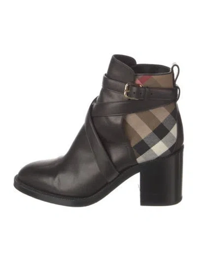 Pre-owned Burberry Nova Check Pattern Leather Boots In Black