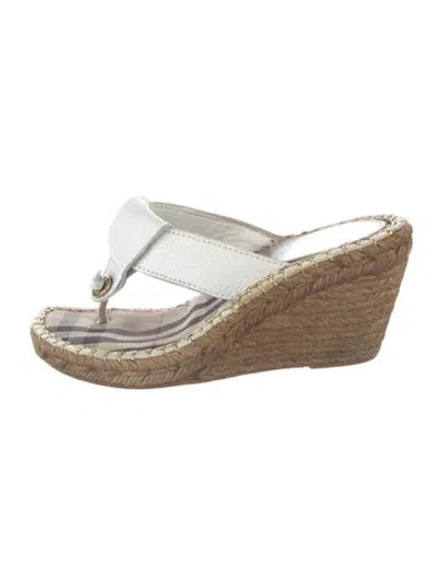 Pre-owned Burberry Nova Check Pattern Leather Flip Flops In Metallic/white