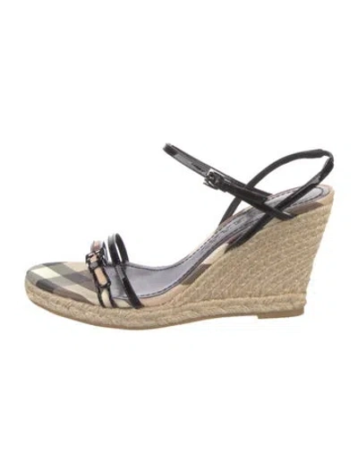 Pre-owned Burberry Nova Check Pattern Leather Sandals In Black