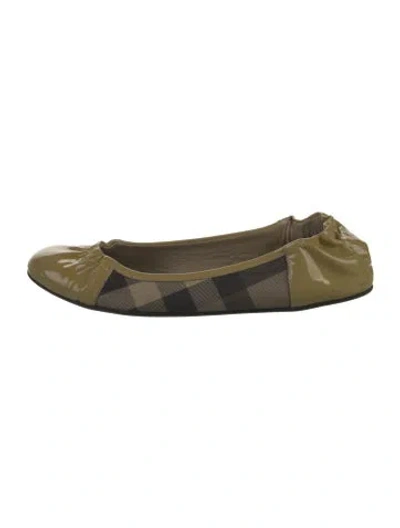 Pre-owned Burberry Nova Check Pattern Patent Leather Ballet Flats In Neutral