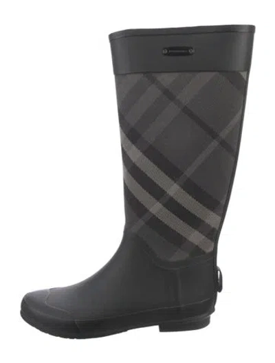 Pre-owned Burberry Nova Check Pattern Rubber Rain Boots In Black