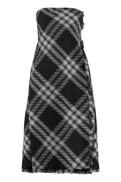 BURBERRY OFF-THE-SHOULDER DRESS WITH CHECK MOTIF AND FRINGED EDGES
