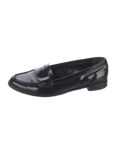 Pre-owned Burberry Patent Leather Loafers In Black