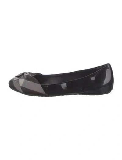 Pre-owned Burberry Patent Leather Plaid Print Flats In Black