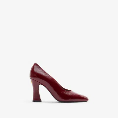 BURBERRY BURBERRY PATENT LEATHER TRINKET PUMPS