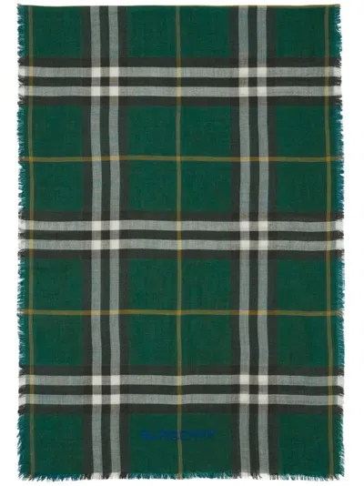 Burberry Vintage-check Frayed Scarf In Green