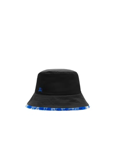 Burberry Plaid-check Pattern Felted Bucket Hat In Black