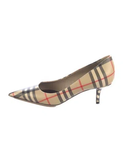 Pre-owned Burberry Plaid Print Pumps In Neutral