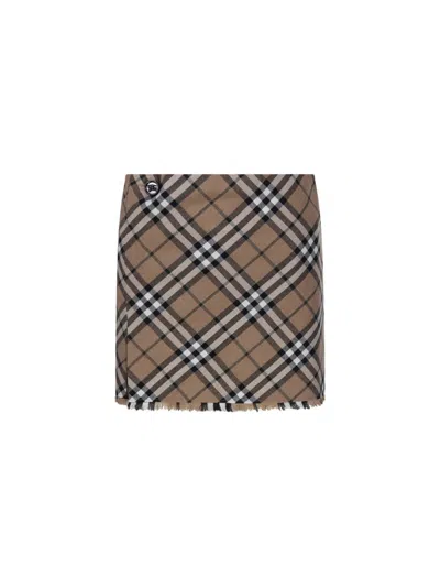 Burberry Plaid Skirt In Brown
