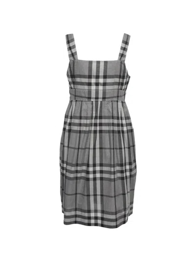 Pre-owned Burberry Plaid-print Sleeveless Midi Dress In Gray