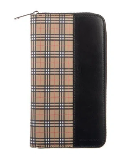 Pre-owned Burberry Printed Continental Wallet