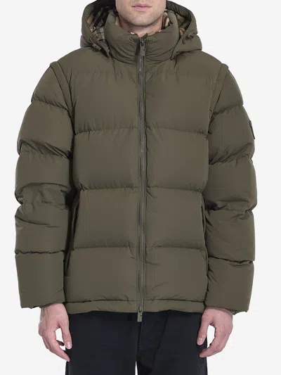 Burberry Puffer Jacket In Nylon In Green