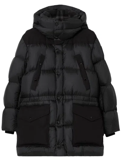 Burberry Quilted Puffer Coat In Black