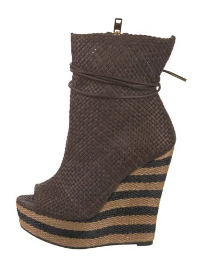 Pre-owned Burberry Raffia Espadrilles In Brown