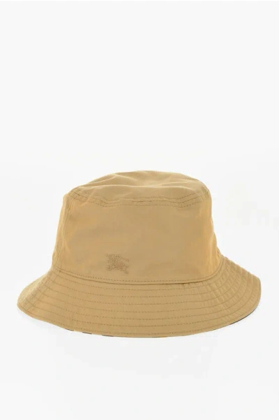 Burberry Reversible Checked Bucket Hat In Green